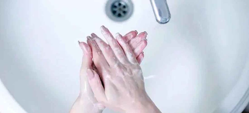 lavaggio a mano